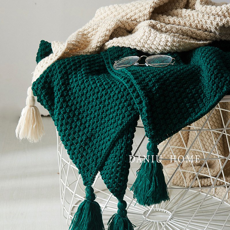 Nordic Tassel Knitted Woolen Yarn Ball Cover Blanket - Image 3