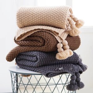 Nordic Tassel Knitted Woolen Yarn Ball Cover Blanket