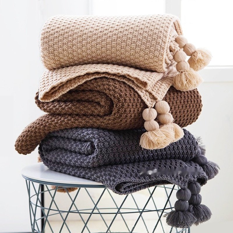 Nordic Tassel Knitted Woolen Yarn Ball Cover Blanket